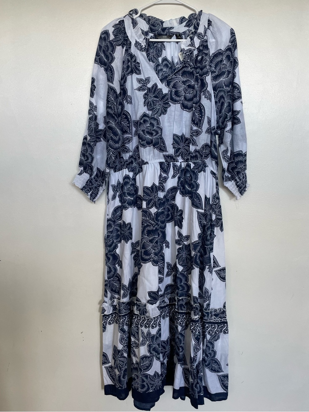 Mlle Gabrielle White and Navy Floral Tie-Neck Maxi Dress